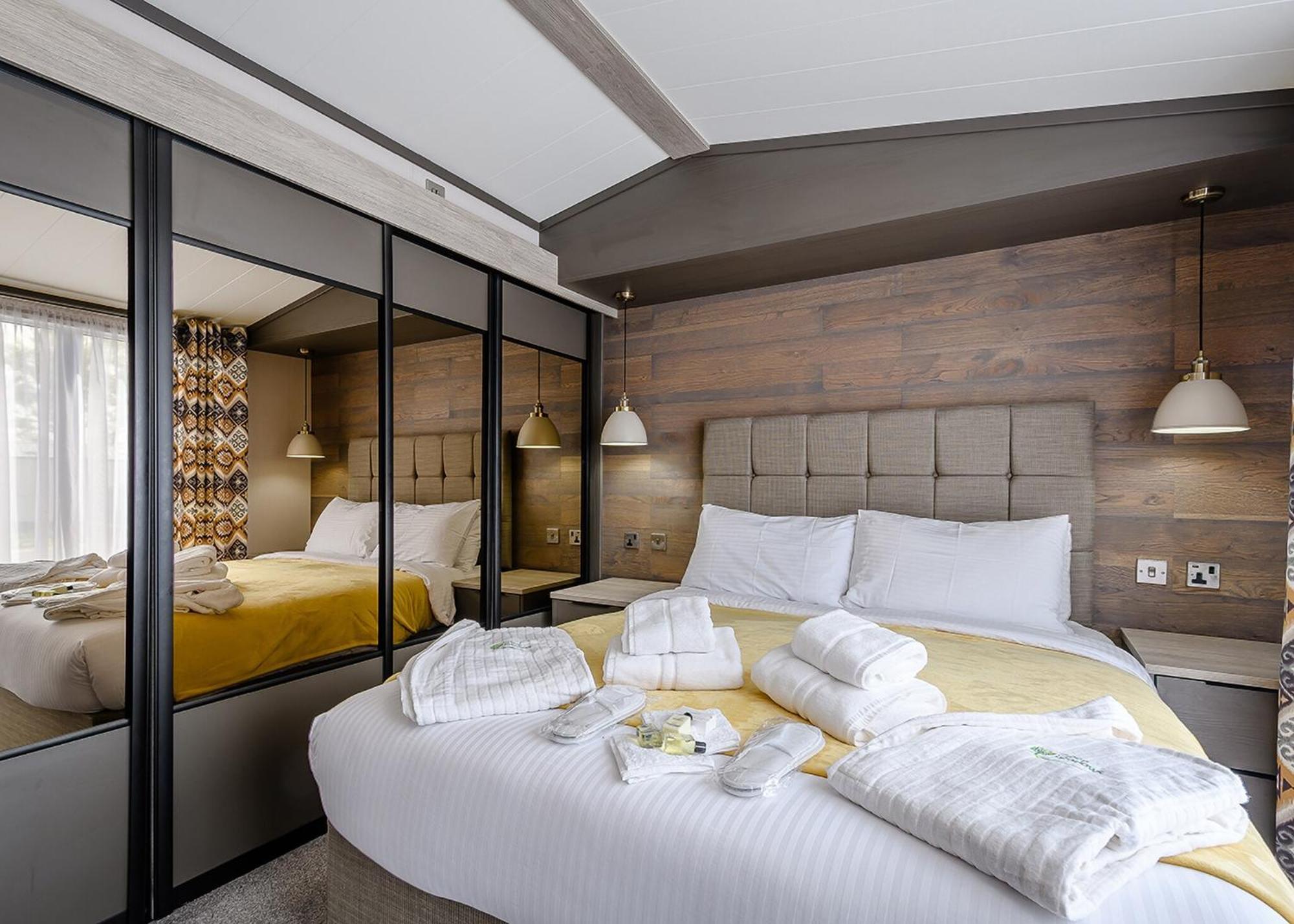 Green Meadows Country Park Otel Harker Dış mekan fotoğraf