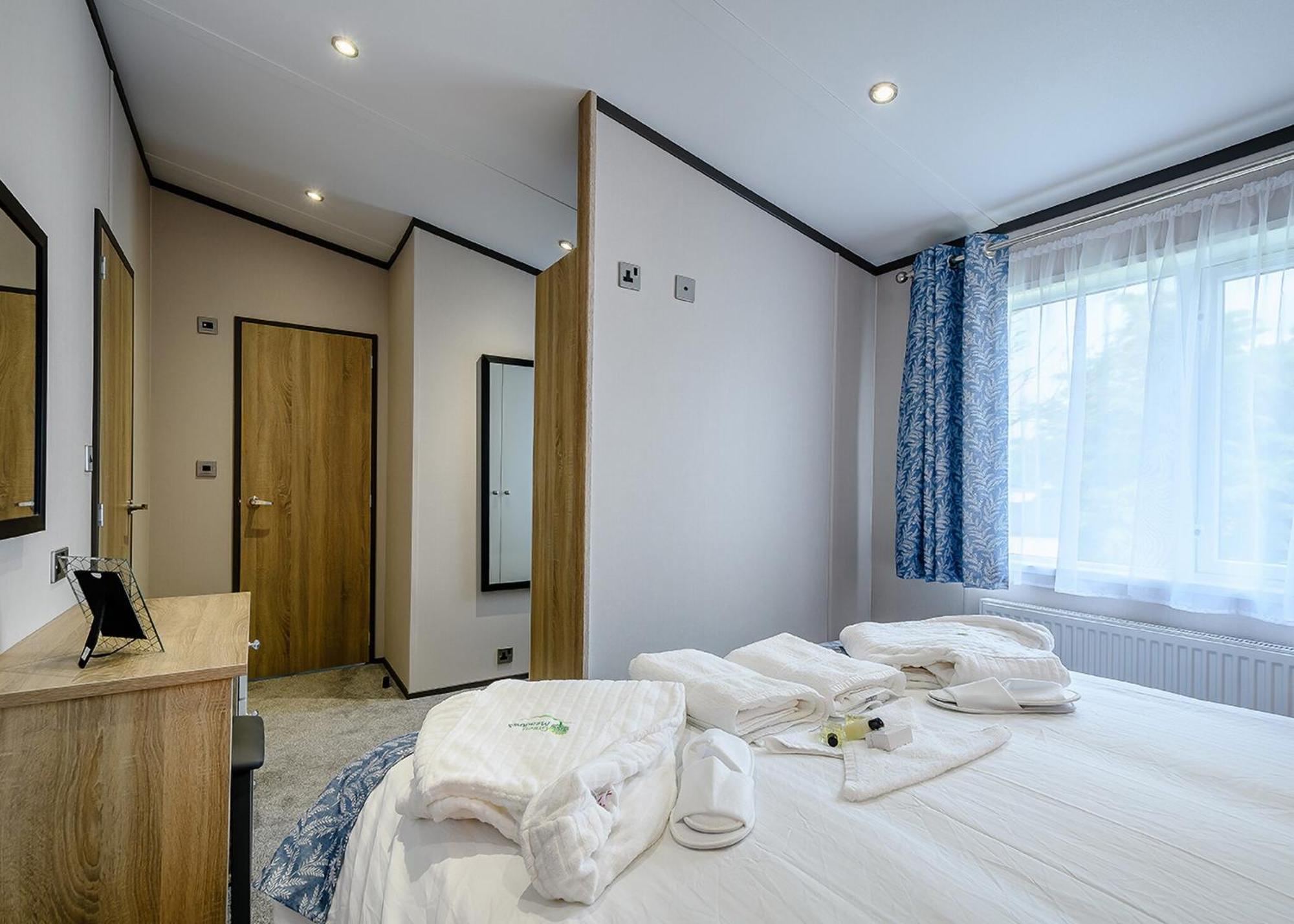Green Meadows Country Park Otel Harker Dış mekan fotoğraf